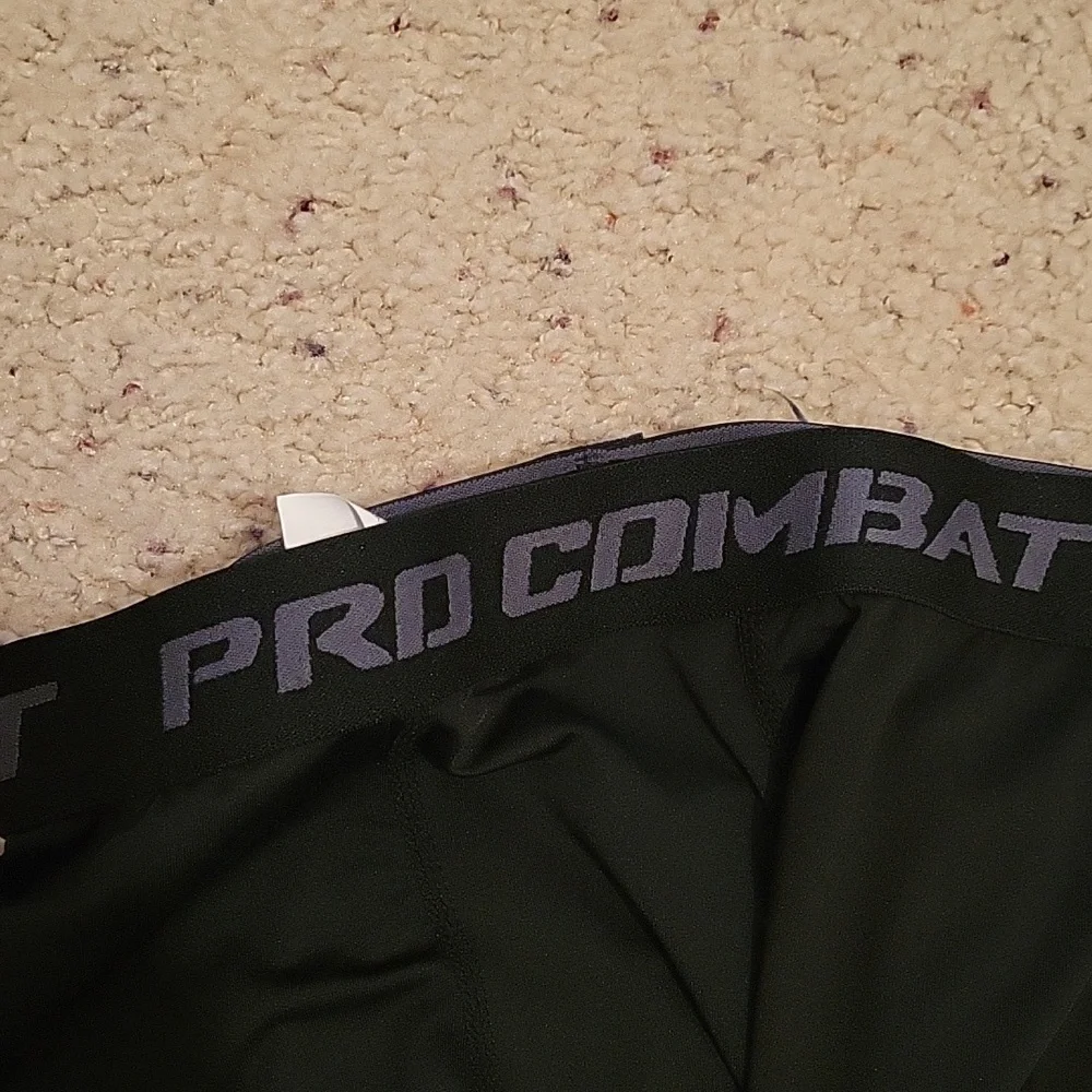 Compression tights - Picture 2 of 3